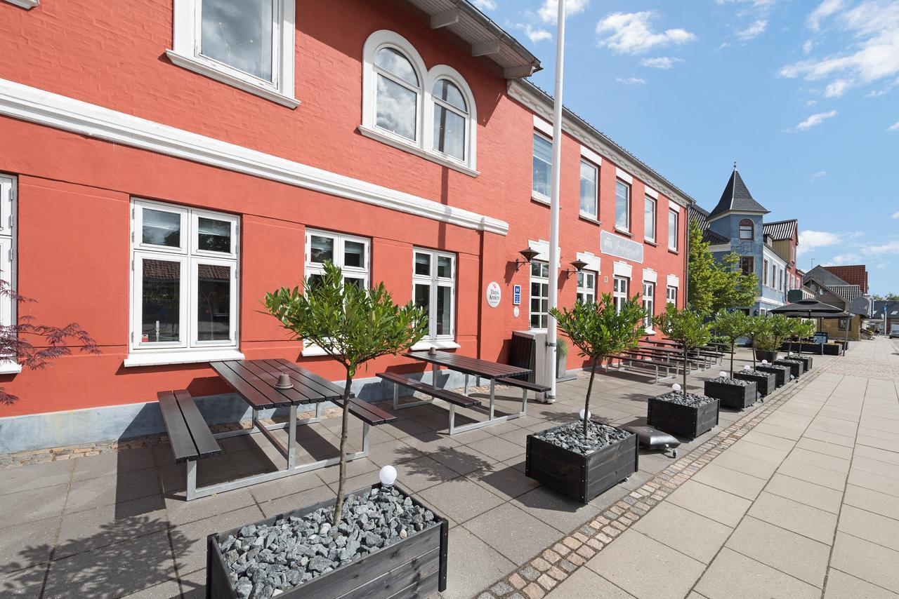 Hotel Jernbanegade Kibæk 외부 사진